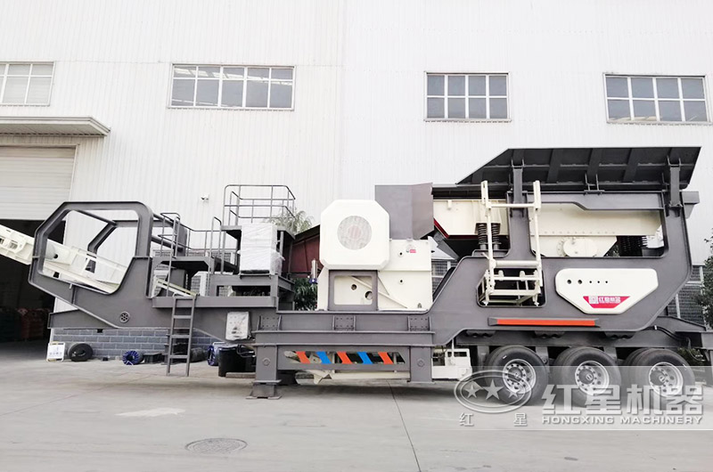 移動車載碎石機(jī)圖片、配鄂破機(jī)