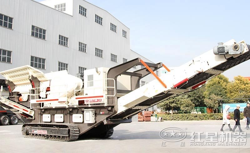 小型履帶石頭破碎機(jī)匠工于心，環(huán)保達(dá)標(biāo)，不怕污染