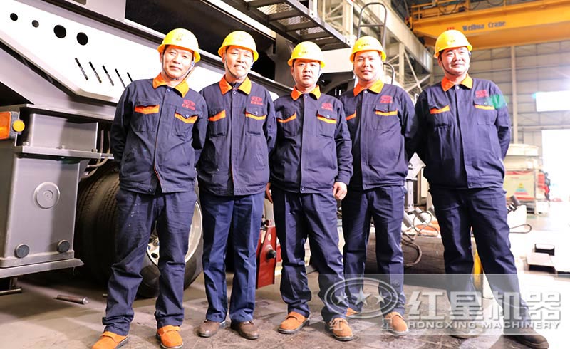 規(guī)?；a(chǎn)車(chē)間，專(zhuān)業(yè)化技術(shù)人才