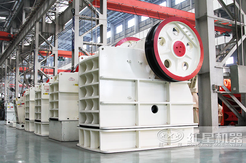 57破碎機產(chǎn)量40-110t/h，性價比高，超多客戶都選擇的破碎機