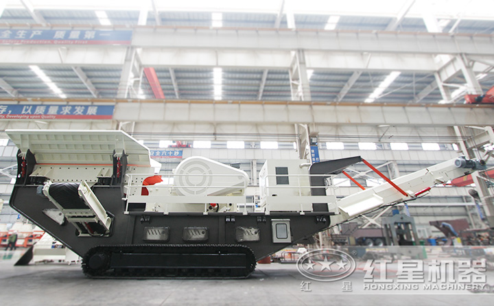 履帶移動(dòng)建筑垃圾破碎機(jī)油電兩用，減少投入