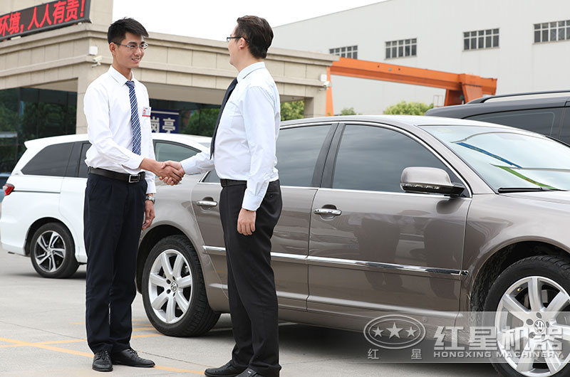客戶來(lái)廠參觀，專車免費(fèi)接送