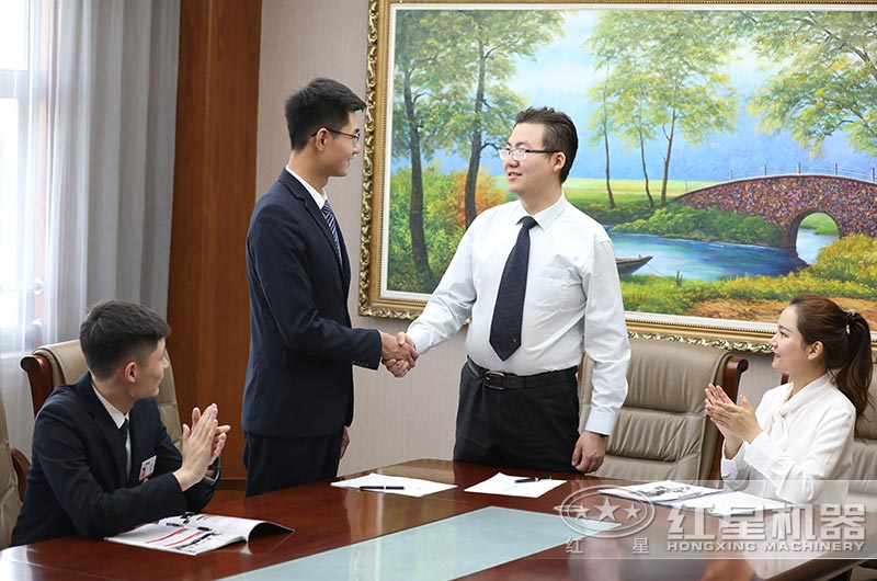 客戶來廠實(shí)地考察，簽訂合同 