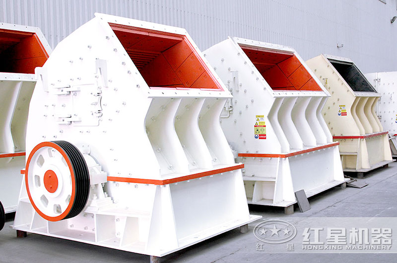 PCZ重錘碎石機圖片，時產(chǎn)100-3000噸